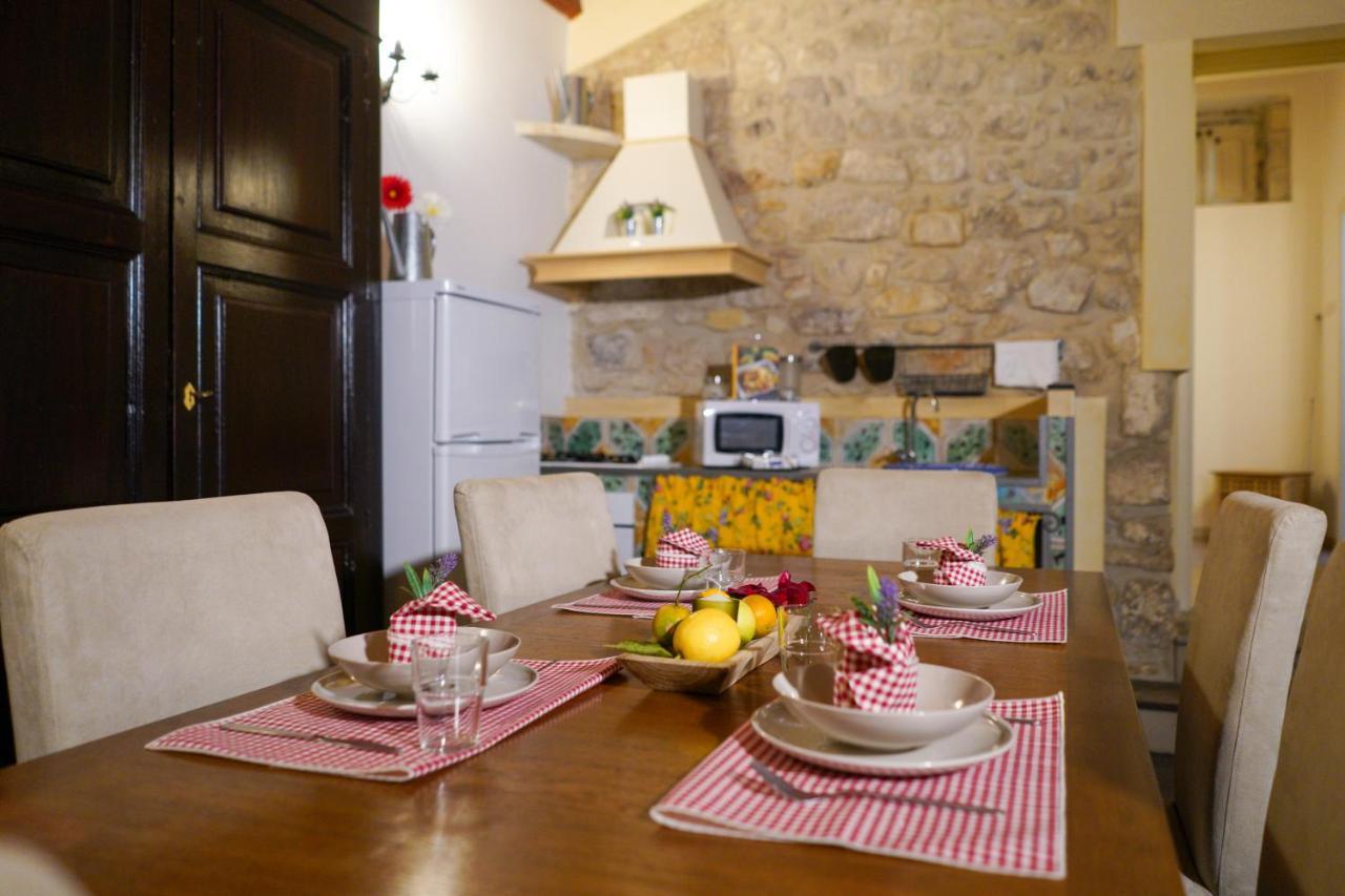Historic Modica Villa ภายนอก รูปภาพ