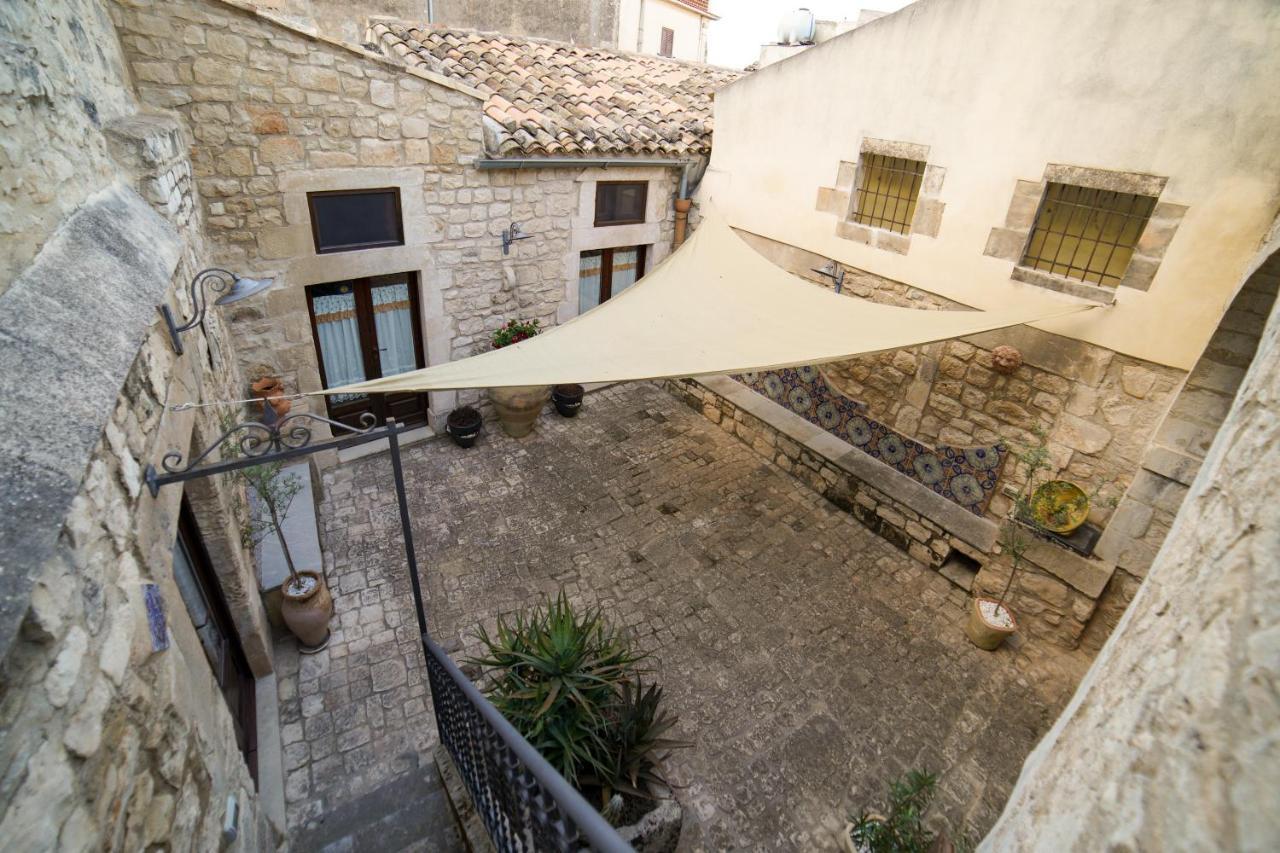 Historic Modica Villa ภายนอก รูปภาพ