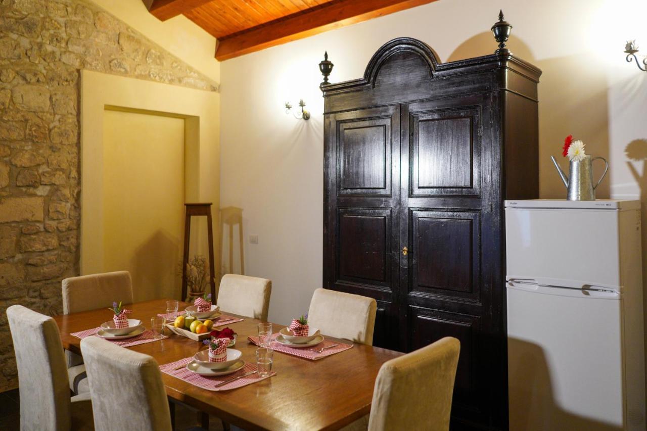 Historic Modica Villa ภายนอก รูปภาพ