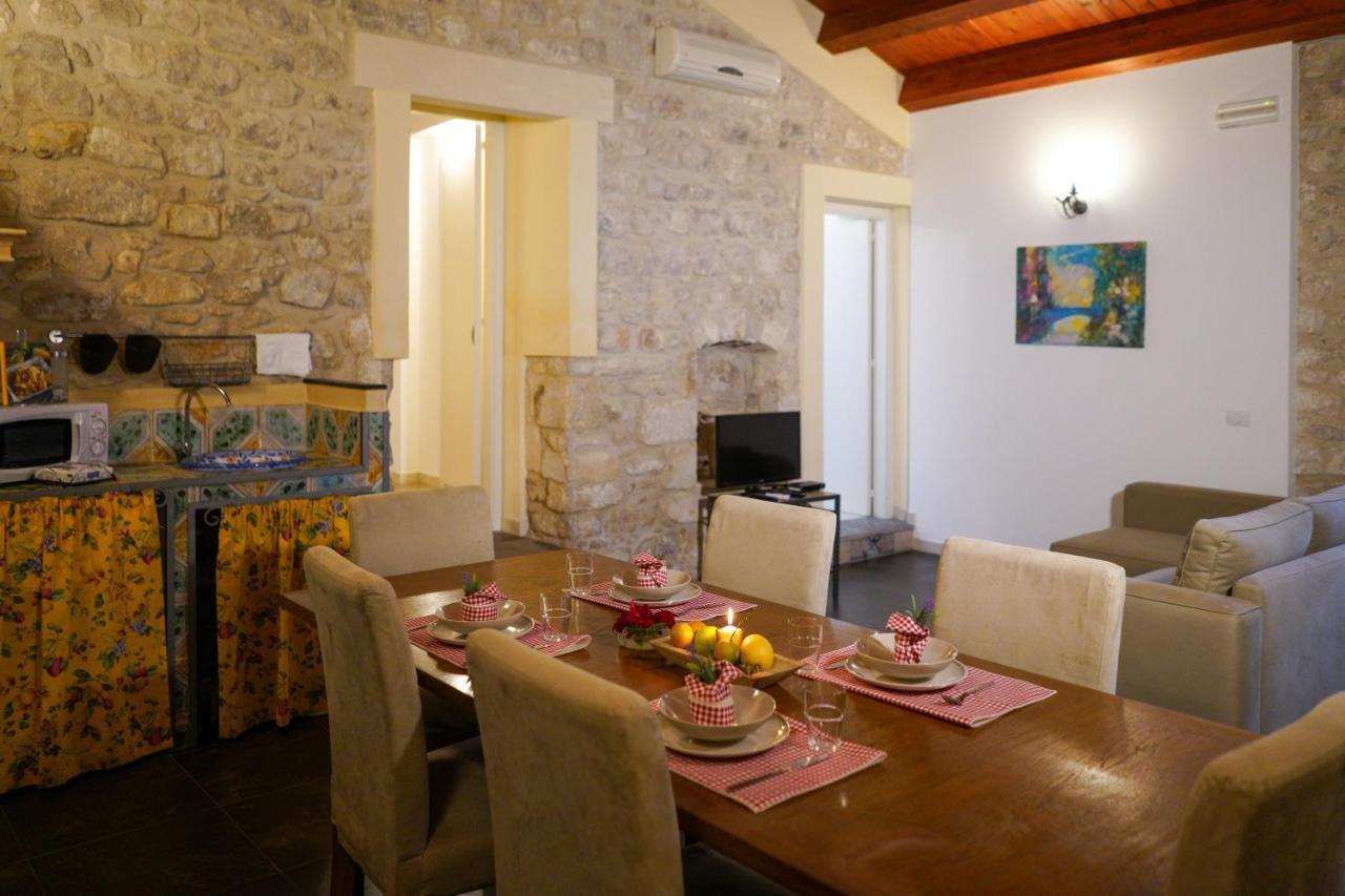 Historic Modica Villa ภายนอก รูปภาพ