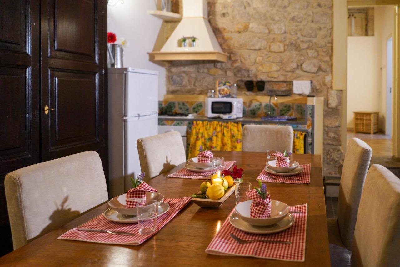 Historic Modica Villa ภายนอก รูปภาพ